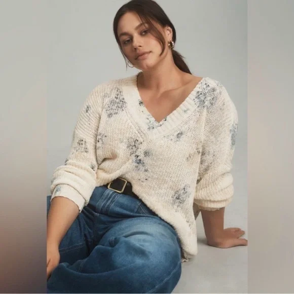 Pilcro Anthro Slouchy V-Neck Sweater Small Oversized Ivory Floral Bohemian - Picture 3 of 7